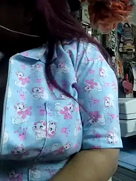 Snapshot of Edged_Hot69 chatting on 09.30.25 Edged Hot69 online show from 09.30.25