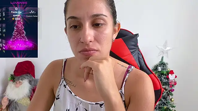 Snapshot of tammyandrade_ chatting on 12.19.24 tammyandrade online show from 12.19.24