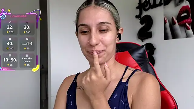 Snapshot of tammyandrade_ chatting on 11.27.25 tammyandrade online show from 11.27.25