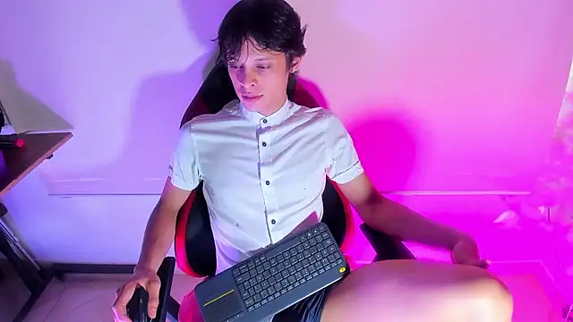 LilOwen  online show from 01.16.26