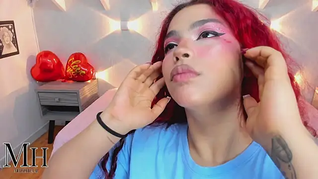 Snapshot of MizzHell chatting on 02.15.26 MizzHell online show from 02.15.26