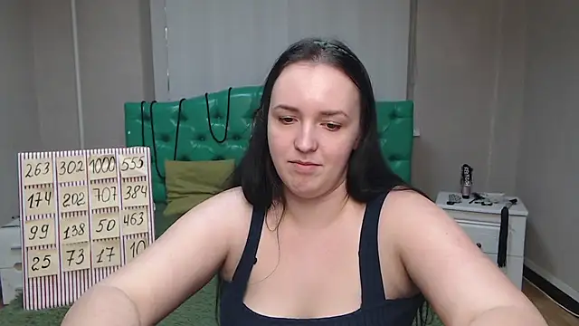 IsabelBlackberry online show from 02.01.25