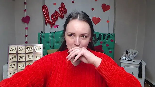 IsabelBlackberry online show from 02.15.25