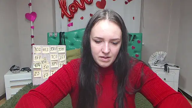 IsabelBlackberry online show from 10.10.25