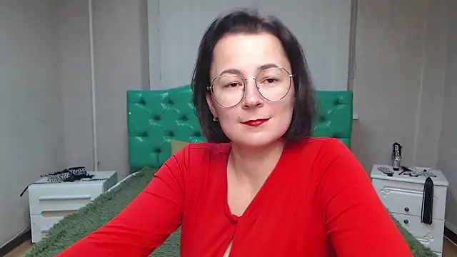 Snapshot of MarieSho chatting on 01.23.25 MarieSho online show from 01.23.25