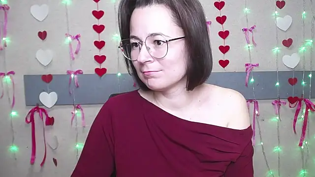 Snapshot of MarieSho chatting on 03.01.25 MarieSho online show from 03.01.25