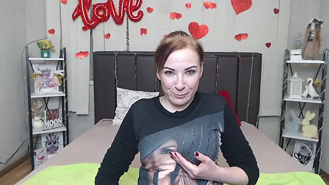 ElizabethSho online show from 04.07.26