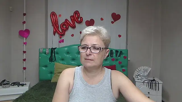 EmiliaGree online show from 09.23.25