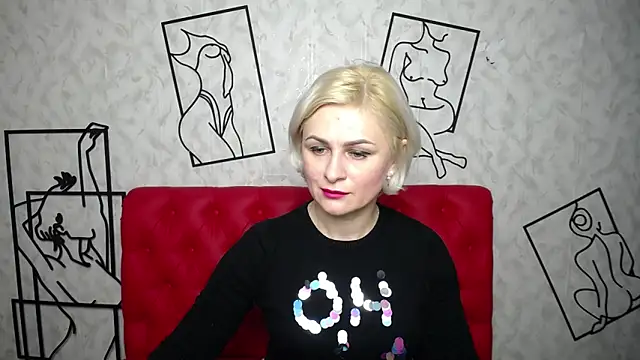 Snapshot of OliviaHorst chatting on 12.11.24 OliviaHorst online show from 12.11.24