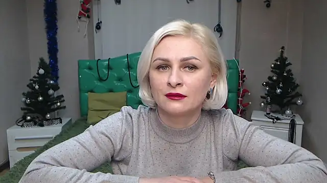 Snapshot of OliviaHorst chatting on 01.03.25 OliviaHorst online show from 01.03.25