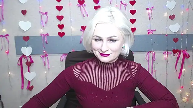 Snapshot of OliviaHorst chatting on 02.20.25 OliviaHorst online show from 02.20.25