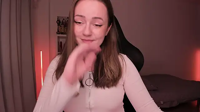 WalkingGirl online show from 01.28.25