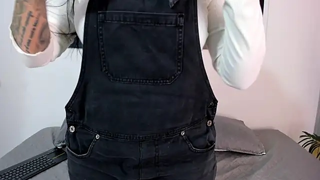 Snapshot of Sofia__rivera chatting on 02.04.25 Sofia rivera online show from 02.04.25