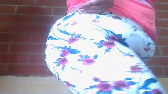 jones-scarlet online show from 02.20.25