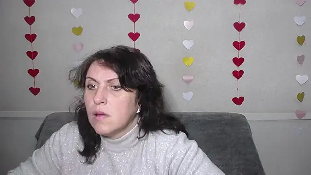 LuciaMii online show from 02.23.25