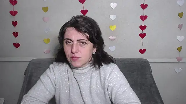 LuciaMii online show from 02.24.25