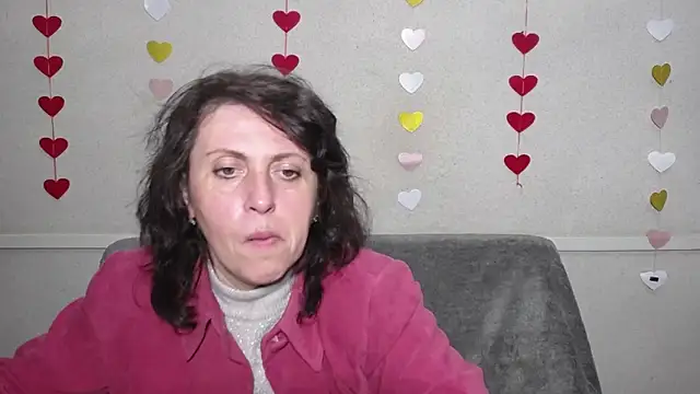 LuciaMii online show from 02.28.25