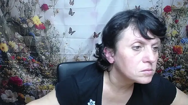 LuciaMii online show from 09.30.25