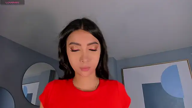 Snapshot of ValeriaVelvet chatting on 05.14.26 ValeriaVelvet online show from 05.14.26