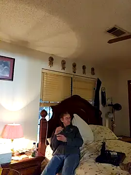 Snapshot of coolbrease10 chatting on 12.31.24 coolbrease10 online show from 12.31.24