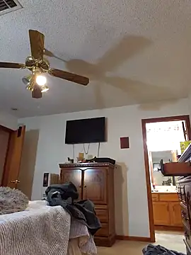 Snapshot of coolbrease10 chatting on 01.19.25 coolbrease10 online show from 01.19.25