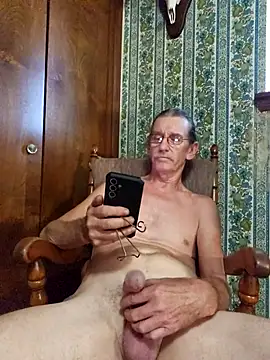 Snapshot of coolbrease10 chatting on 09.27.25 coolbrease10 online show from 09.27.25