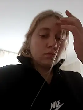 AnastasiaSky19 online show from 10.28.25