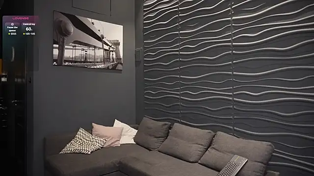 Snapshot of Nik_Sharp chatting on 03.11.26 Nik Sharp online show from 03.11.26