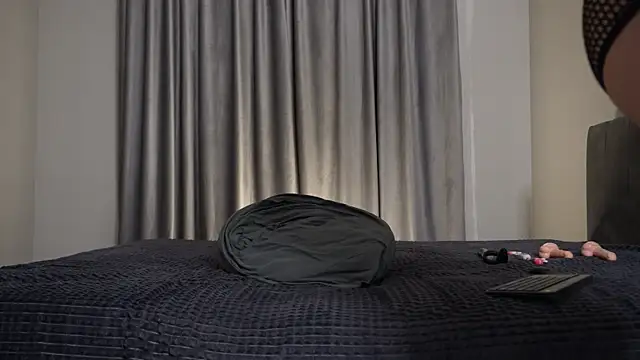 Snapshot of Nik_Sharp chatting on 03.22.26 Nik Sharp online show from 03.22.26