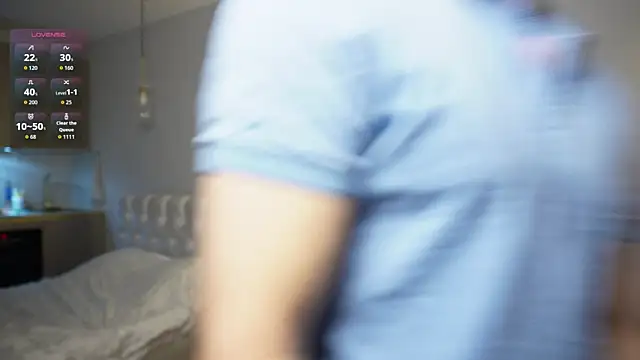 Snapshot of Nik_Sharp chatting on 04.11.26 Nik Sharp online show from 04.11.26