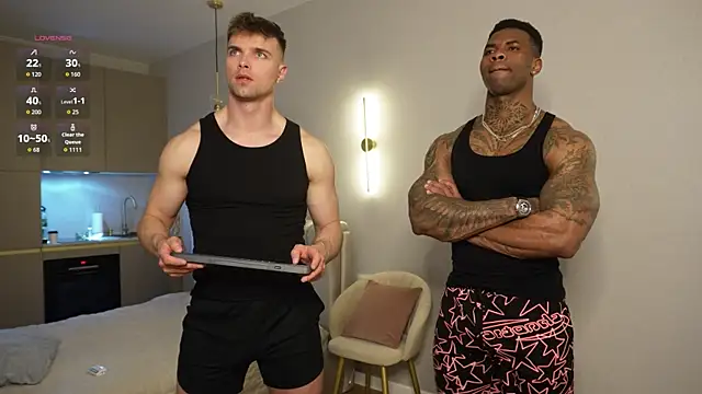 Snapshot of Nik_Sharp chatting on 04.12.26 Nik Sharp online show from 04.12.26