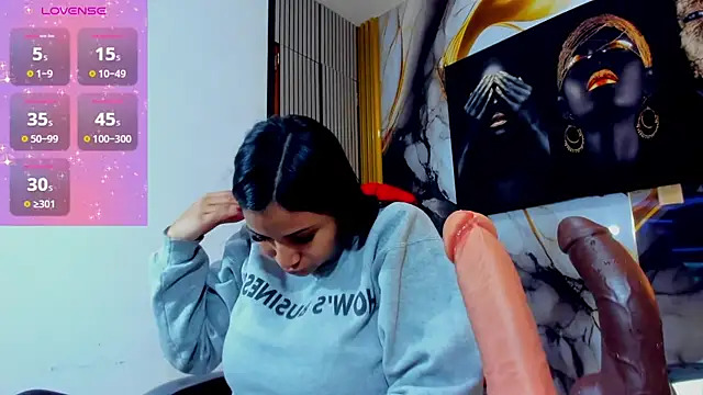 Snapshot of La_indiia chatting on 11.20.25 La indiia online show from 11.20.25