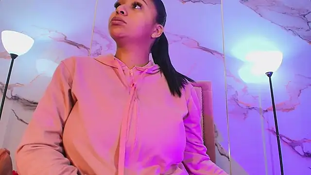 Snapshot of La_indiia chatting on 02.06.26 La indiia online show from 02.06.26