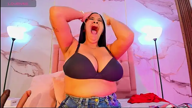 Snapshot of La_indiia chatting on 02.27.26 La indiia online show from 02.27.26