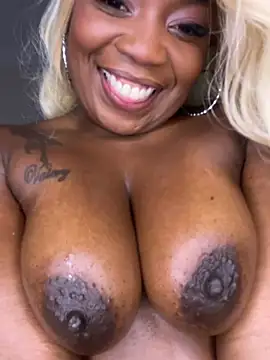 Snapshot of Scarlett_diaz17 chatting on 06.18.26 Scarlett diaz17 online show from 06.18.26