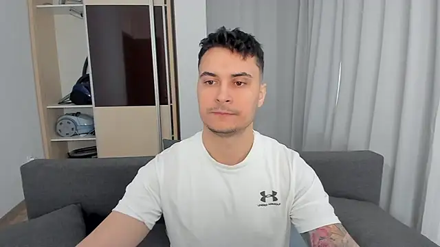 Snapshot of MatMalonne chatting on 03.12.26 MatMalonne online show from 03.12.26