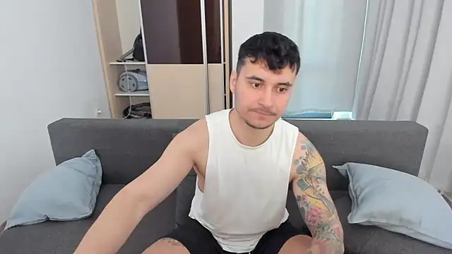 Snapshot of MatMalonne chatting on 04.06.26 MatMalonne online show from 04.06.26