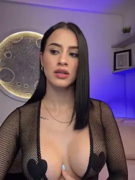 Snapshot of SarahhSmitth1 chatting on 02.17.25 SarahhSmitth1 online show from 02.17.25