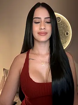 Snapshot of SarahhSmitth1 chatting on 11.25.25 SarahhSmitth1 online show from 11.25.25