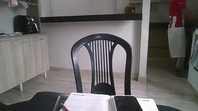 Snapshot of Akdablio chatting on 11.17.25 Akdablio online show from 11.17.25