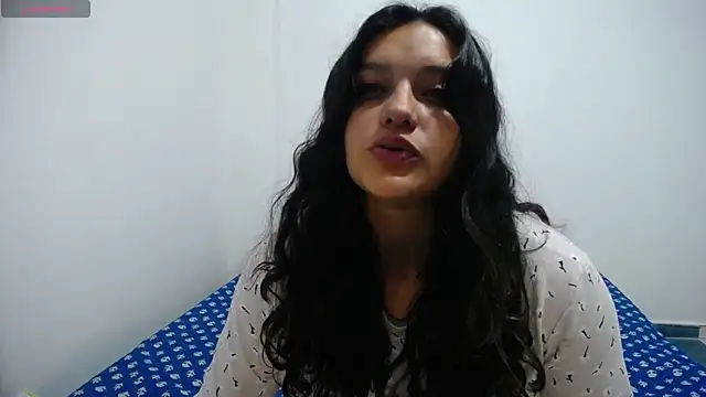 Laurenkenner  online show from 12.16.24