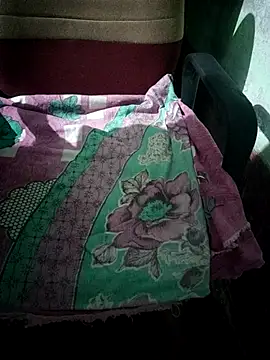 Snapshot of Ralisha_Rani chatting on 11.28.25 Ralisha Rani online show from 11.28.25