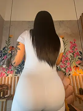 Snapshot of kiim_taaylor chatting on 11.08.25 kiim taaylor online show from 11.08.25