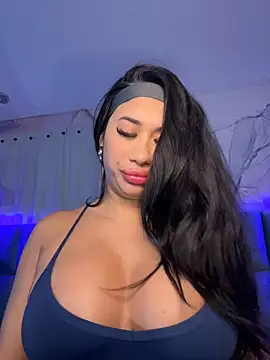 Snapshot of kiim_taaylor chatting on 11.16.25 kiim taaylor online show from 11.16.25