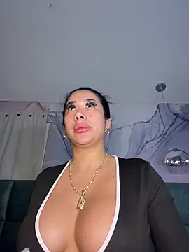 Snapshot of kiim_taaylor chatting on 01.11.26 kiim taaylor online show from 01.11.26