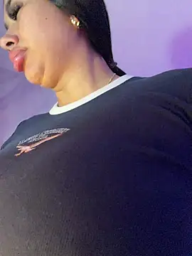 Snapshot of kiim_taaylor chatting on 02.22.26 kiim taaylor online show from 02.22.26