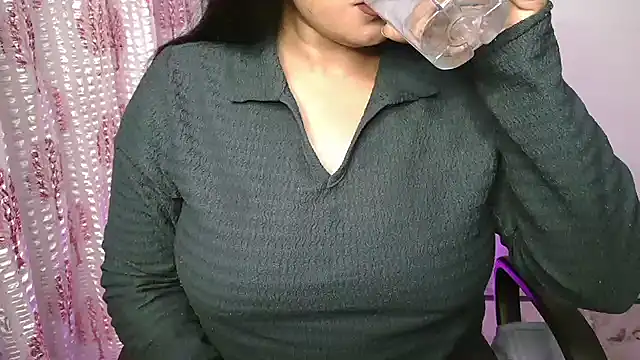 Snapshot of N-Natasha chatting on 02.07.26 N-Natasha online show from 02.07.26