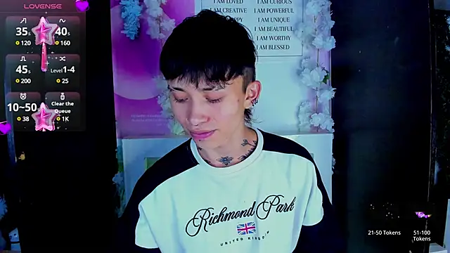 juniior 2311  online show from 02.18.25