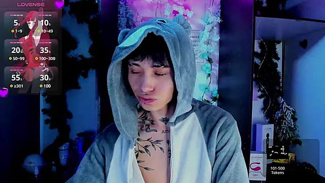 juniior 2311  online show from 02.28.25