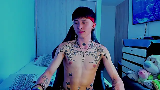 juniior 2311  online show from 02.05.26